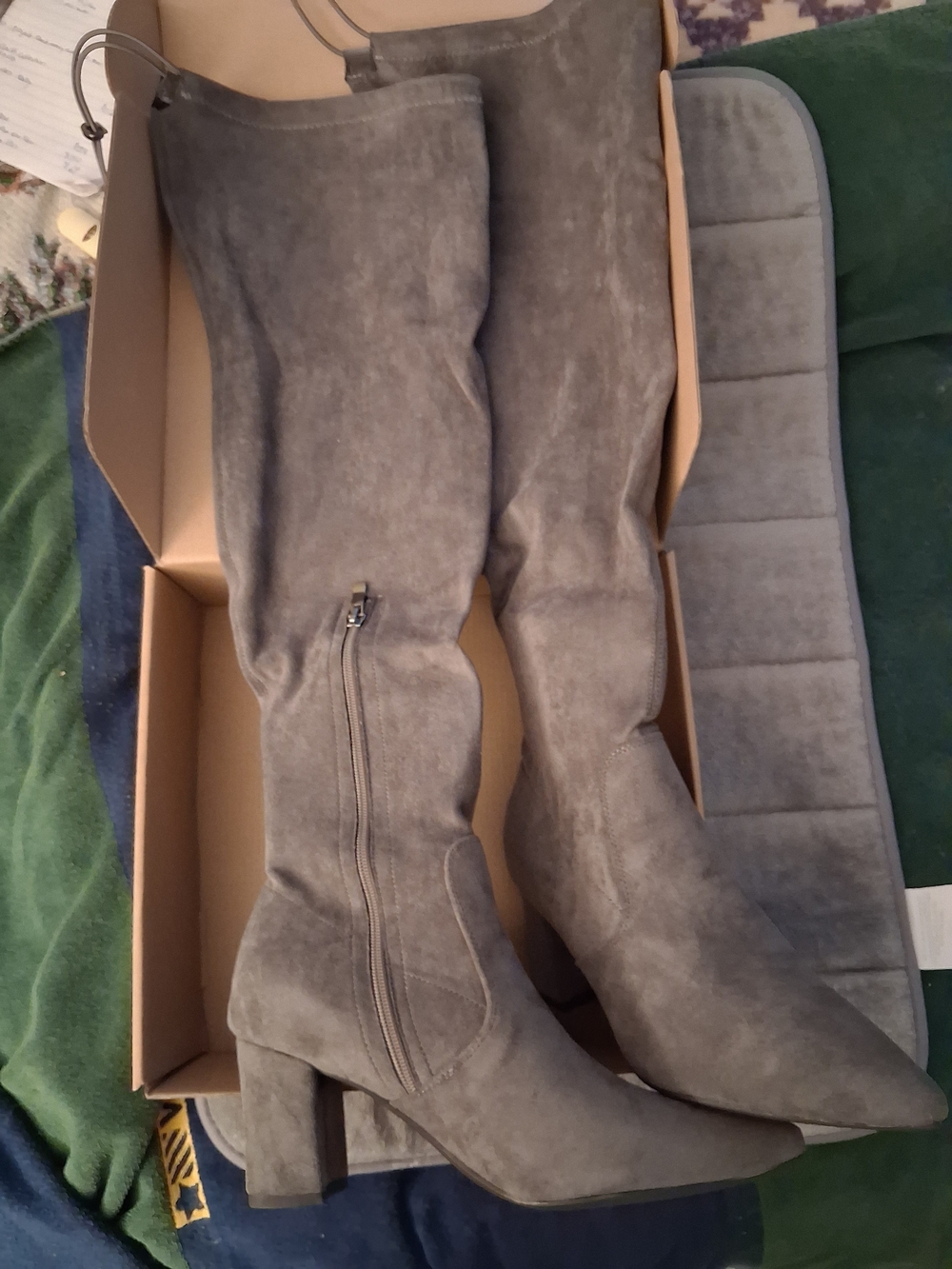 VENUS US SIZE 8.5 Gray Suede Over-the-Knee Block Heel Boots BRAND NEW